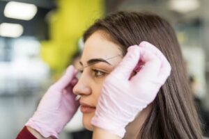 how to thread eyebrows at home